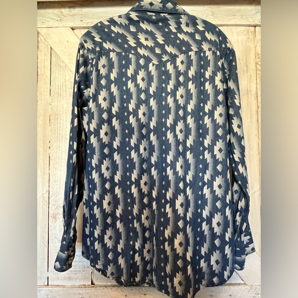 Wrangler Retro Women’s Pearl Snap Denim Long Sleeve Aztec Print Blue Size Large - Picture 10 of 11